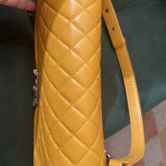 Chanel Boy Flap Bag Quilted Lambskin Old Medium - Picture 8 of 12